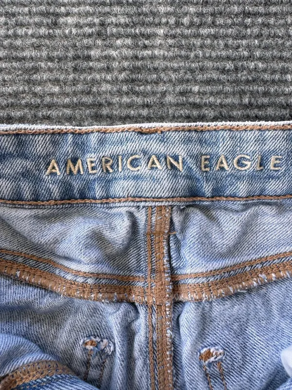 American Eagle Outfitters Baggy Mom distressed short 00‎ - Image 3