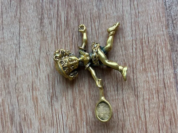 Tortolani Vintage Gold Tennis Brooch Pin - Image 4