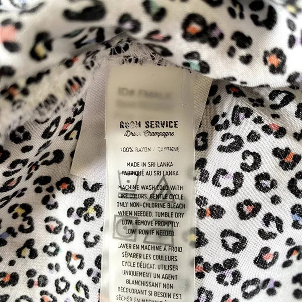 Room Service Button Up‎ Pajama Top White Multicolor Leopard Print Size Small - Image 4