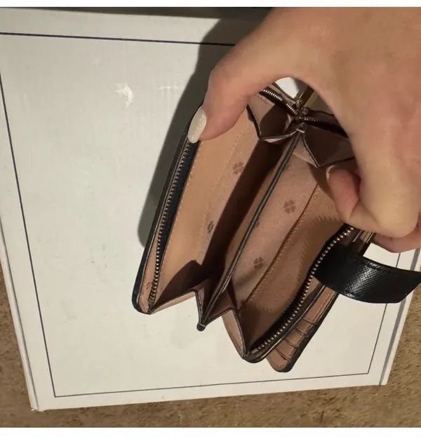 Kate Spade Wallet - Image 6
