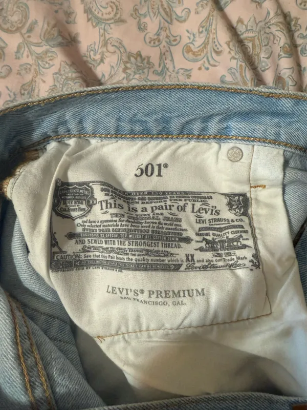 Levi’s 501 Denim Shorts - Image 4