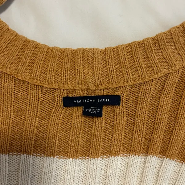 American Eagle Sweater - Image 3