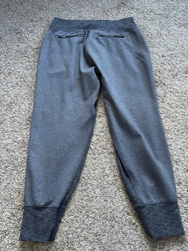 Athleta Venice Joggers (27”) size large - Image 4
