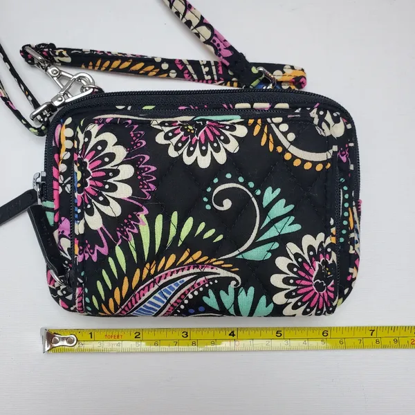 Vera Bradley wristlet/Crossbody Floral Black‎ quilted small Bag /wallet - Image 13