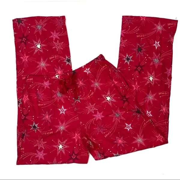 Victoria's Secret Winter Pajama Set Long Sleeve Gray Top Red Star Flannel Pants - Image 3