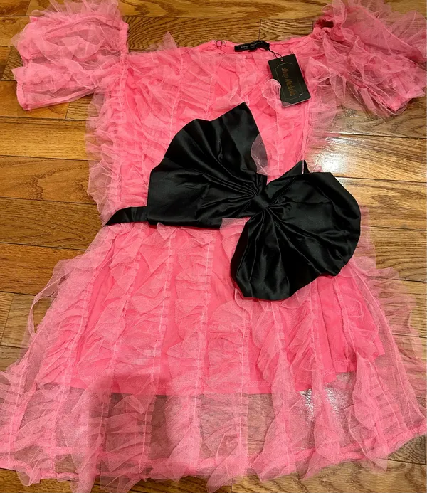 Michella vintage 1990s Barbiecore off the shoulder tulle pink/black bow dress M - Image 5