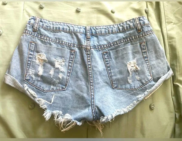 Denim shorts sz 7/9 - Image 3