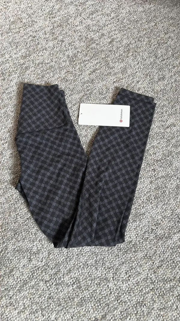 Brand new lululemon align jacquard pants size 25” - Image 4