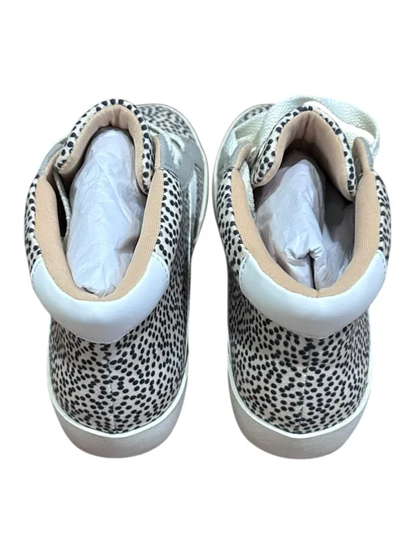 Journee Collection Size 6 Animal Print High Top Sneakers NWOT - Image 3