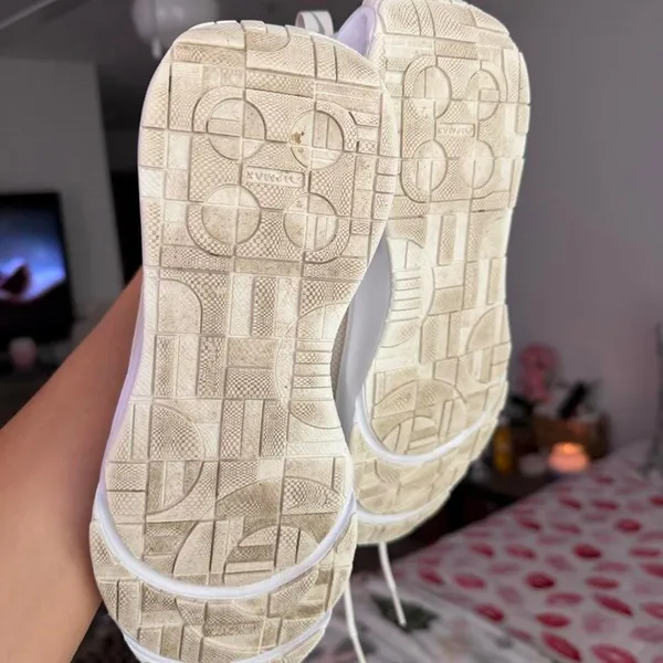 Nike Women's White and Cream Trainers - Image 4