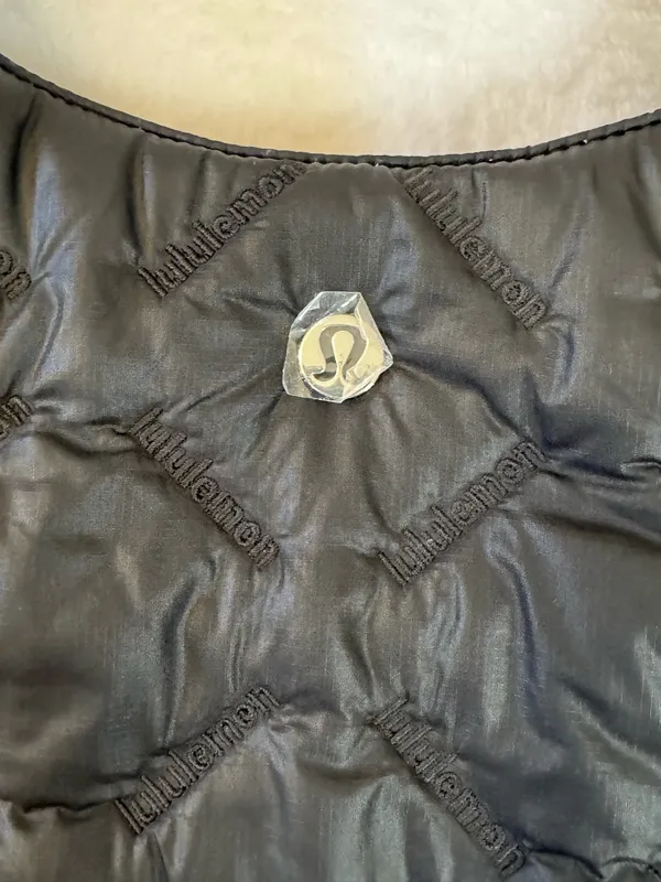 Lululemon Quilted Pleasures Shoulder Bag – Black – NWT - Image 5
