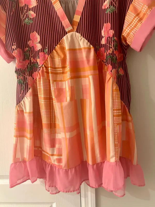 Floral Print Short Sleeve V-Neck Ruffled Hem Loose Mini Dress with Pockets M - Image 3