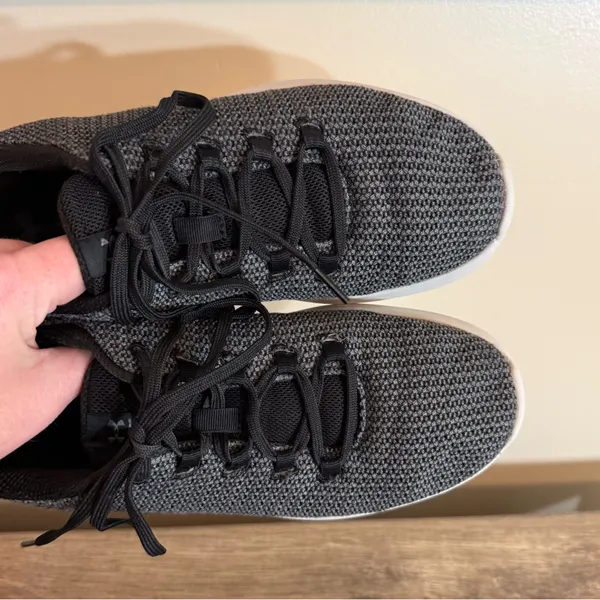 Under Armour Ripple Mesh Fly Knit Sneakers Women’s Size 9 Gray Black - Image 13