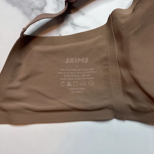 Skims Naked Scoop Bralette - Image 4