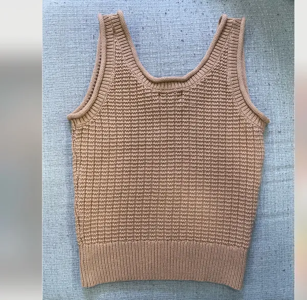 Quince Cotton Knit Vest Camel - Image 5