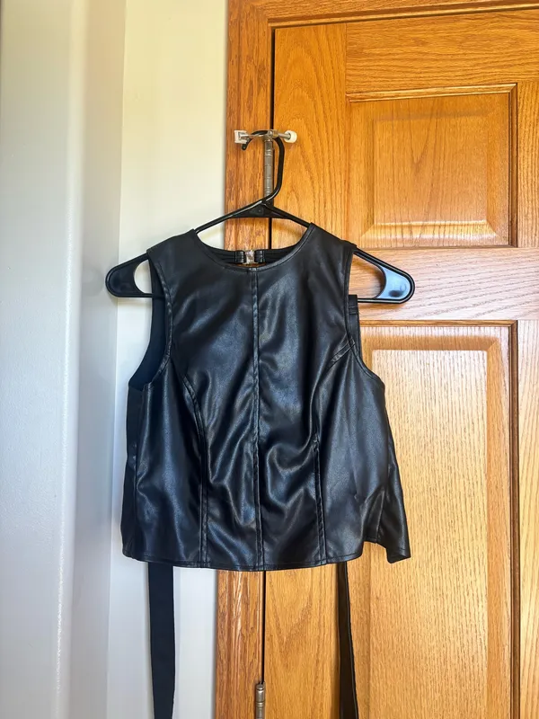 Edikted Leather Set - Image 3