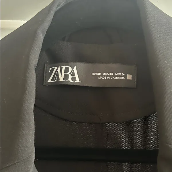 Zara Black Double-Button Sleeveless Blazer Vest - Image 2