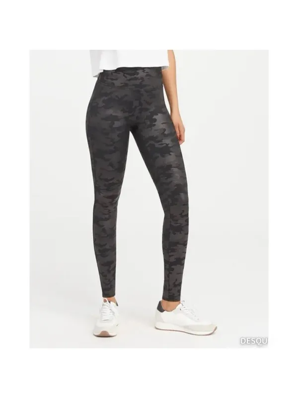 Spanx Camo Leggings Size‎ Small Black Matte Faux Leather Shaping Downtown Indie - Image 2