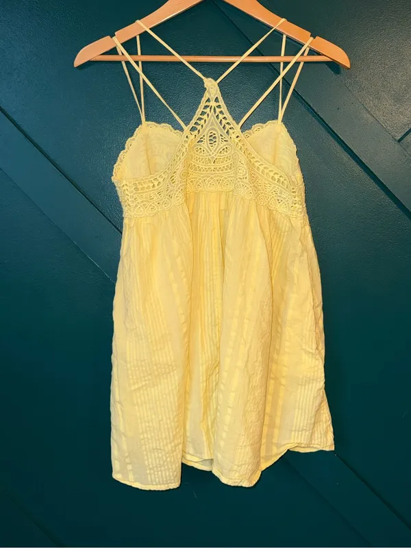 Urban Outfitters Yellow Lace-Detail Spaghetti Strap Cami with pockets - Image 5