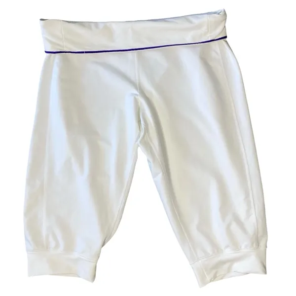 NIKE Foldover Waistband Cropped Capri Pants - Image 3