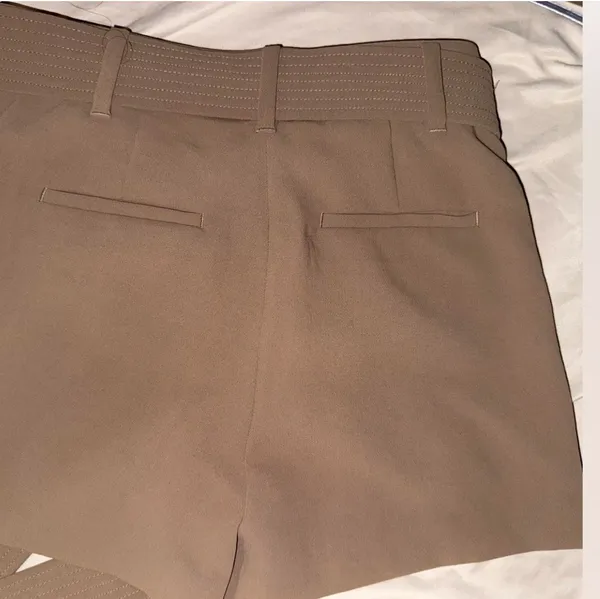 Aritzia Wilfred Shorts - Image 4