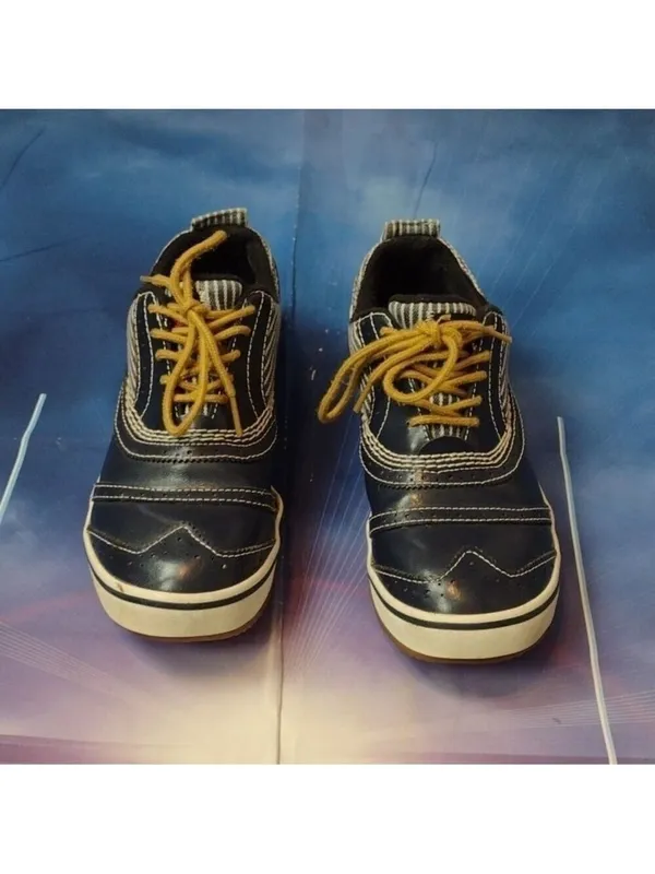 Sorel - waterproof Tivoli shoes size 7 - Image 2