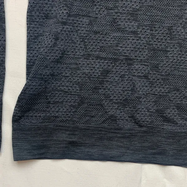 Lululemon size 6 breeze by long sleeve swiftly black gray camo athletic workout - Image 5
