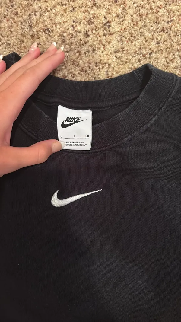 Nike Sweatshirt - Image 2