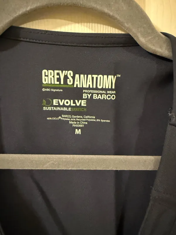 Greys Anatomy Barco Scrub Set - Image 3