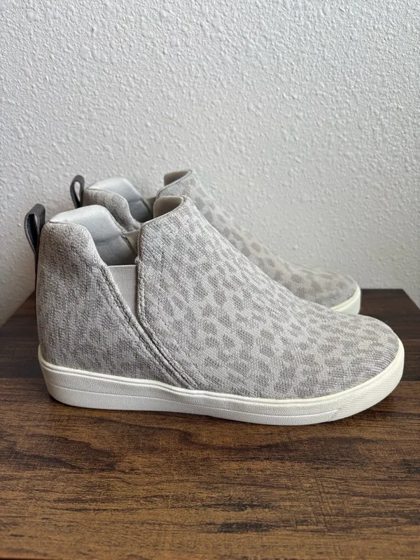 Ryka Women's Vera Sneaker Booties - Image 2