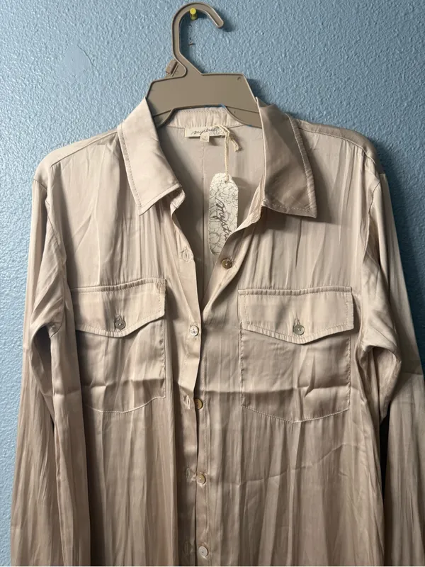Mystree Long Satin Shirt Dress in Champagne Cream nwt - Image 6