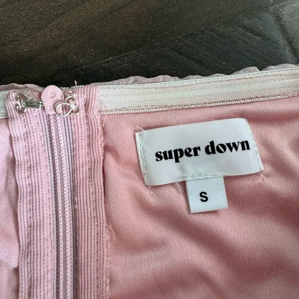 Revolve Pink Crop Top - Image 6