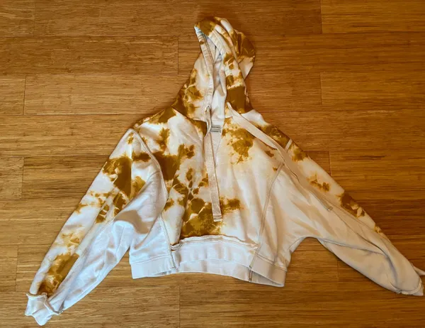 Urban Outfitters Tie Die Cropped Hoodie - Image 2