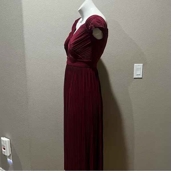 Asos design fuller bust lace and pleat bardot burgundy dress size 4 nwt - Image 6