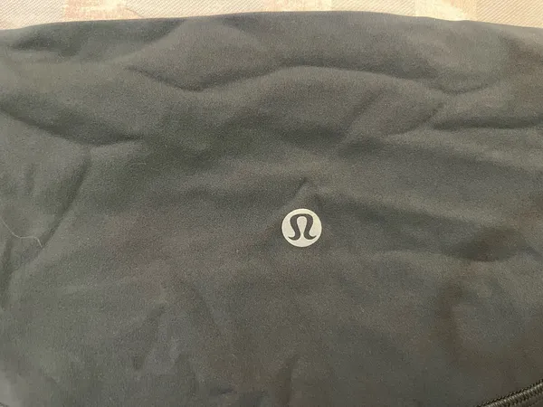 Lululemon Dark Forest HR 4” Shorts - Image 4