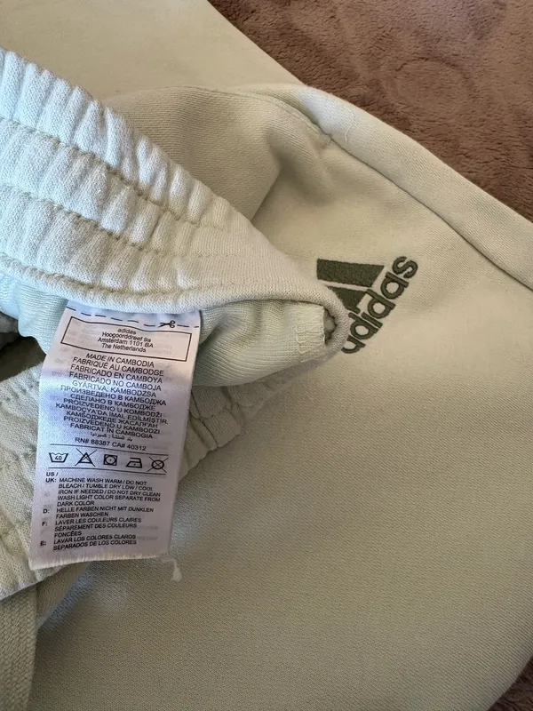 Adidas Men’s Medium Athletic Sweatpants Embroidered Logo - Image 3