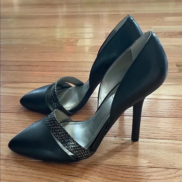 BCBG Paris Point Toe Heels Womens 8.5 Black Slip On D’Orsay Minimalist Old Money - Image 2