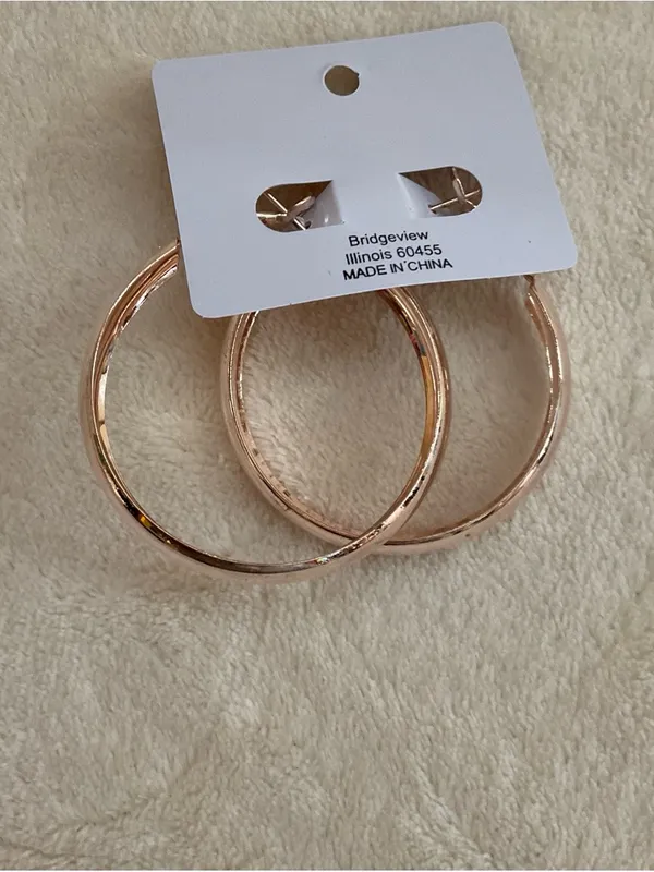 Rose Gold Twisted Hoop Earrings - Image 4
