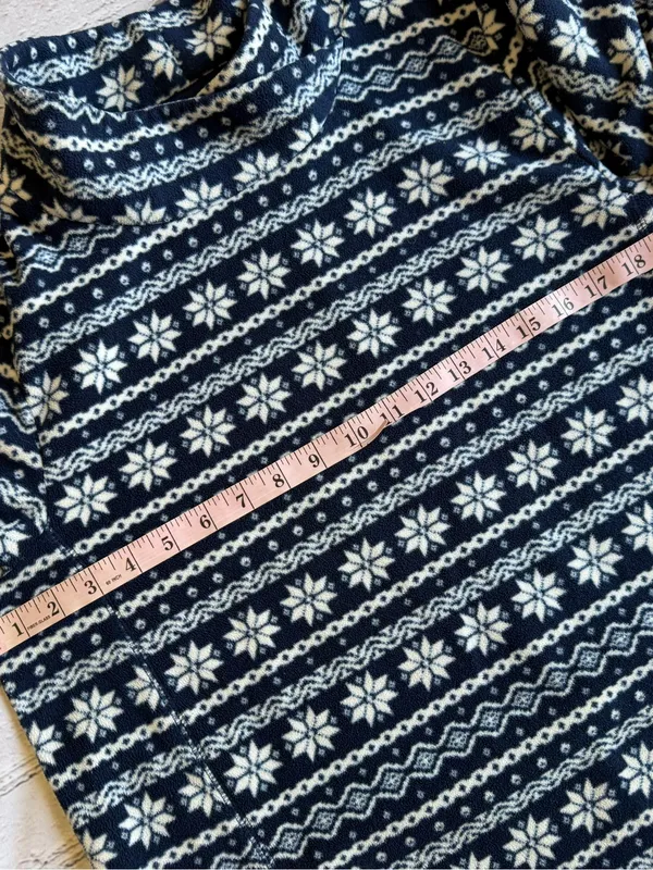 Lands' End Pullover Womens Fleece Mock Neck Large Faire Isle Snowflake Print EUC - Image 4