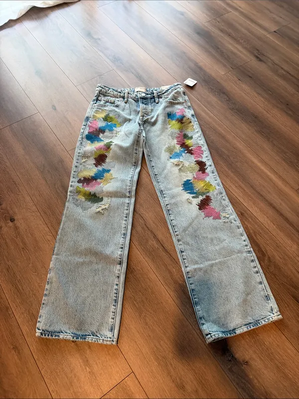 Free People Tennessee Low Rise Boyfriend Jeans- size 25 - Image 2