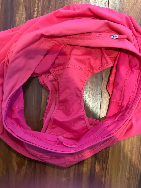 Lululemon Speed Shorts 2.5" - Image 4