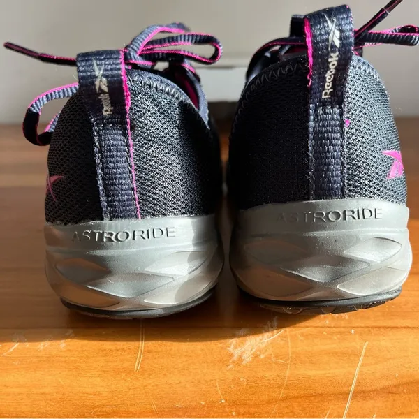 Women's Reebok Astroride Composite Toe Work Shoes Size 6 M Blue‎ & Pink - Image 6