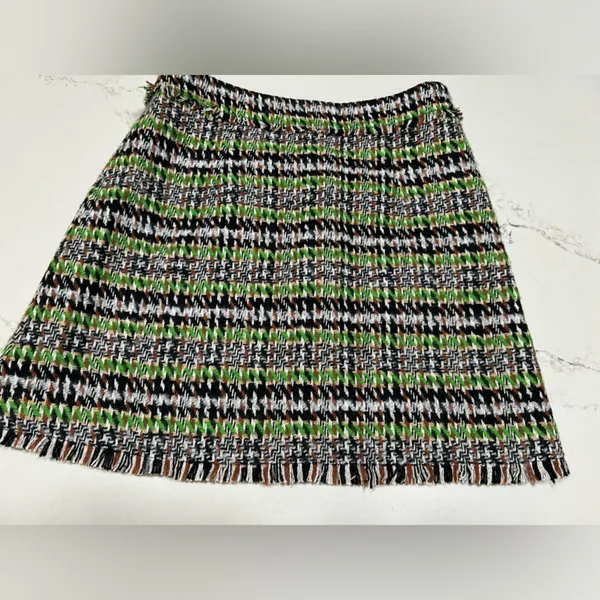 NEW Green Tweed Winter Lined Pearl buttons Fringe trim Mini Skirt 28” waist 2/4 - Image 2
