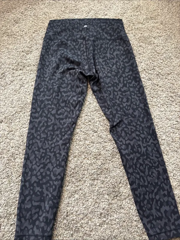Lululemon Wunder Train High-Rise Tight 25" size 10 - Image 3