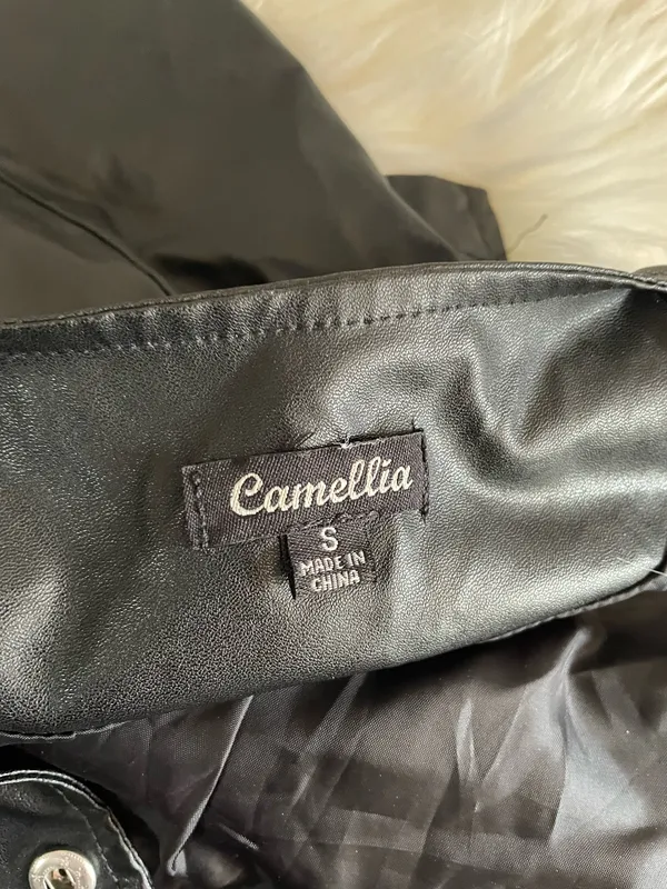 Camellia Faux Leather Jacket Size Small Black Moto Cropped - Image 8