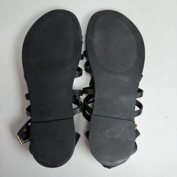 Free People 37 US 7 Gladiator Sandals Black Leather Studded Strappy Boho Flat - Image 12