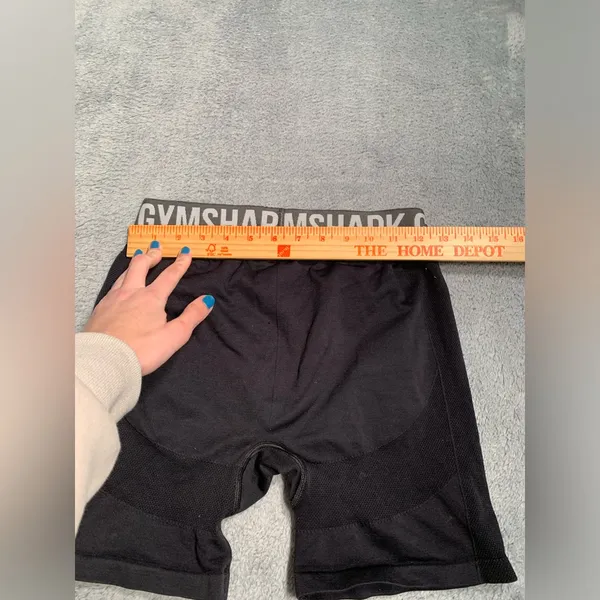 Gymshark Black Women's Shorts medium - Image 7