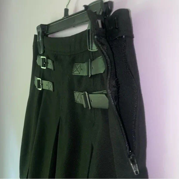 Hot Topic XS Mini Skirt Black Pleated Buckle - Image 4