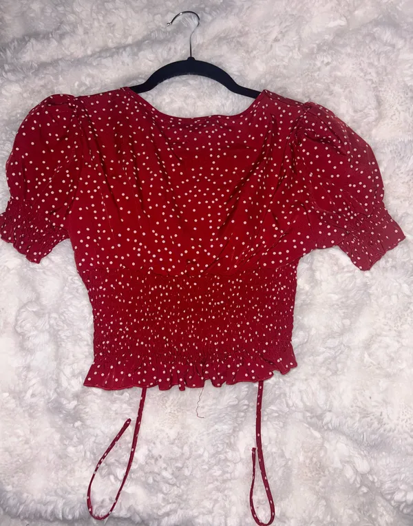 NWOT Red Polka Dot Top Puff Sleeve - Image 5