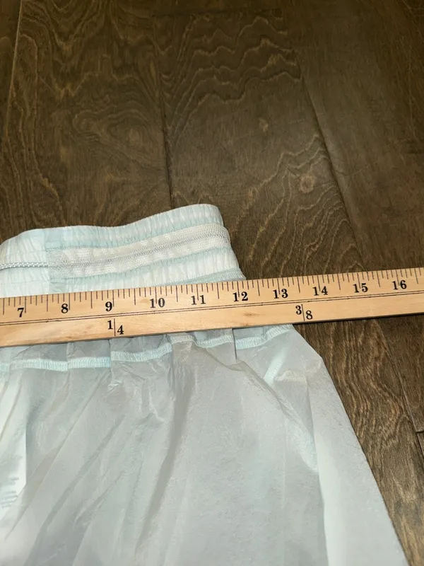 NWOT Lululemon Step Out High Rise Short 3” size 4‎ - Image 4